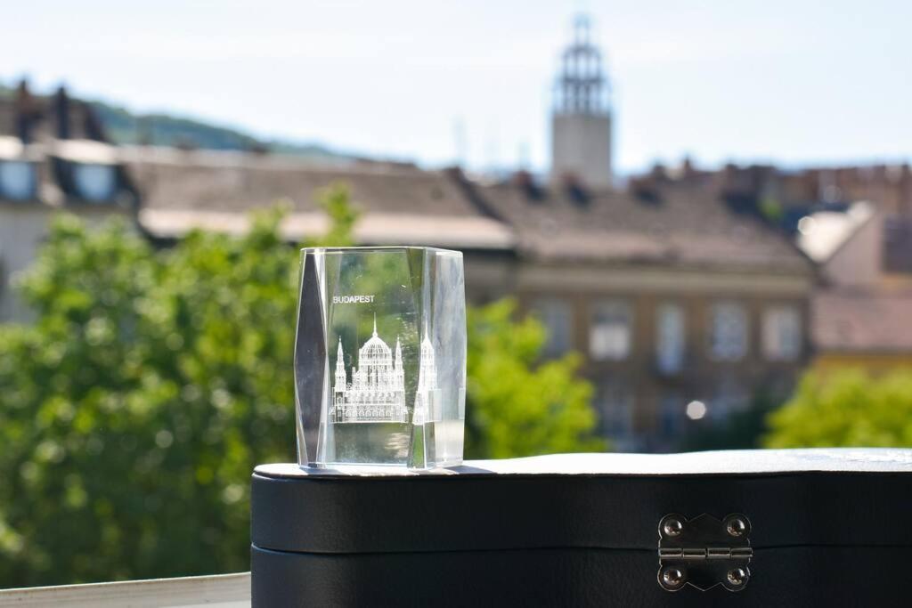 Renovated Stylish Flat At The Castle&Metro Lägenhet Budapest Exteriör bild
