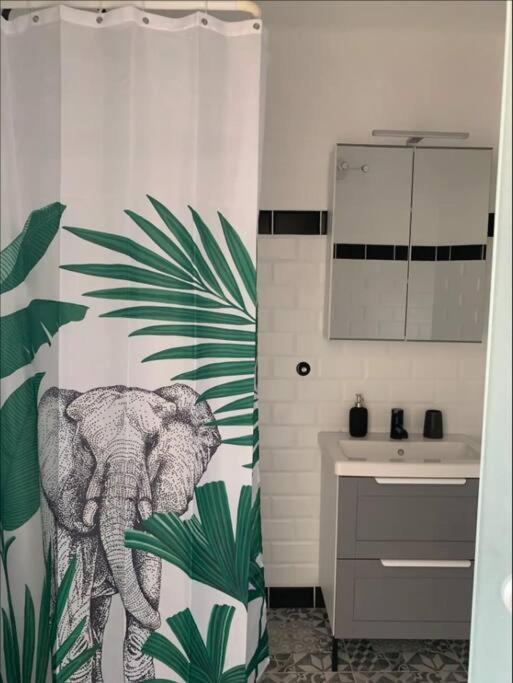 Renovated Stylish Flat At The Castle&Metro Lägenhet Budapest Exteriör bild